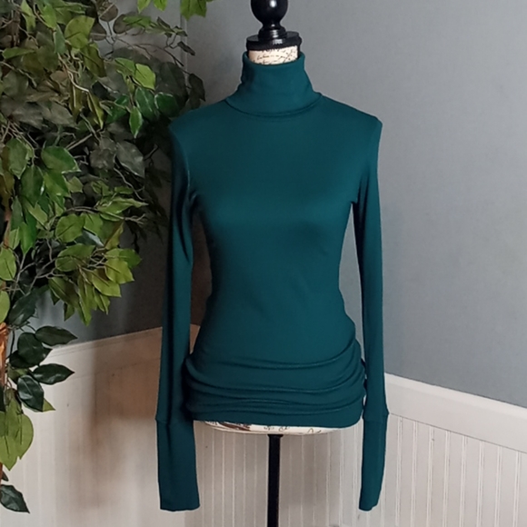 Bordeaux Tops - Bordeaux Los Angeles Button Cuff Turtle Neck Top